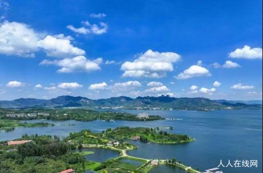 难离故乡土