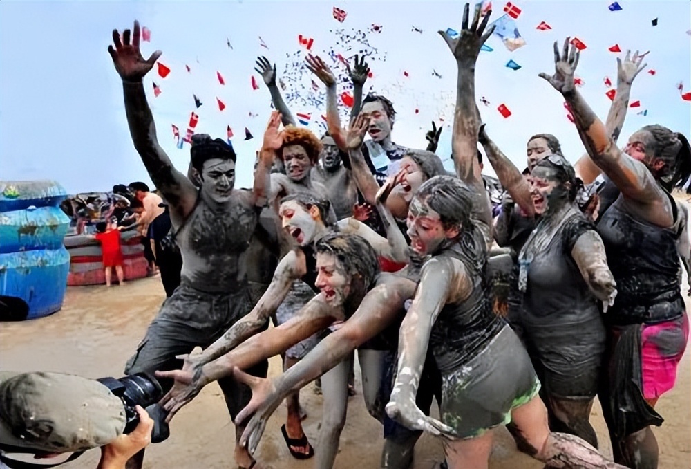 不同的国家有着不同的习俗（1）有些习俗让人接受不了！