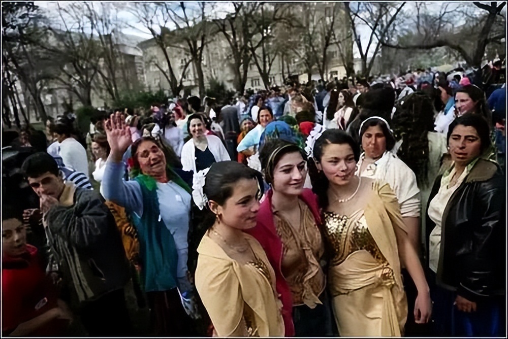 不同的国家有着不同的习俗（9）有些习俗让人接受不了！