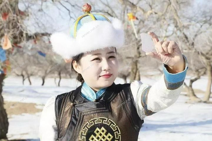 何孟梅为阿吉泰写诗《开出来的少年之花》（第5首）