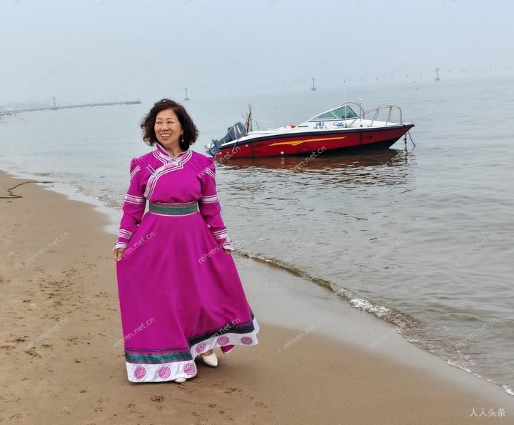 何孟梅为阿吉泰写诗《七岁男孩在阿吉泰聚焦》（第9首）