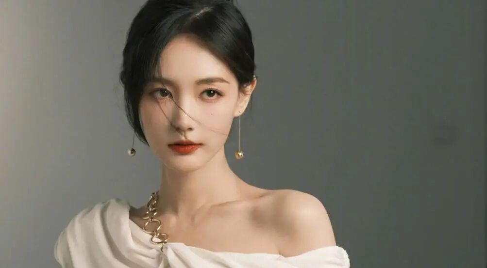 李一桐是那种你一看她笑，就觉得世界变甜了的女生