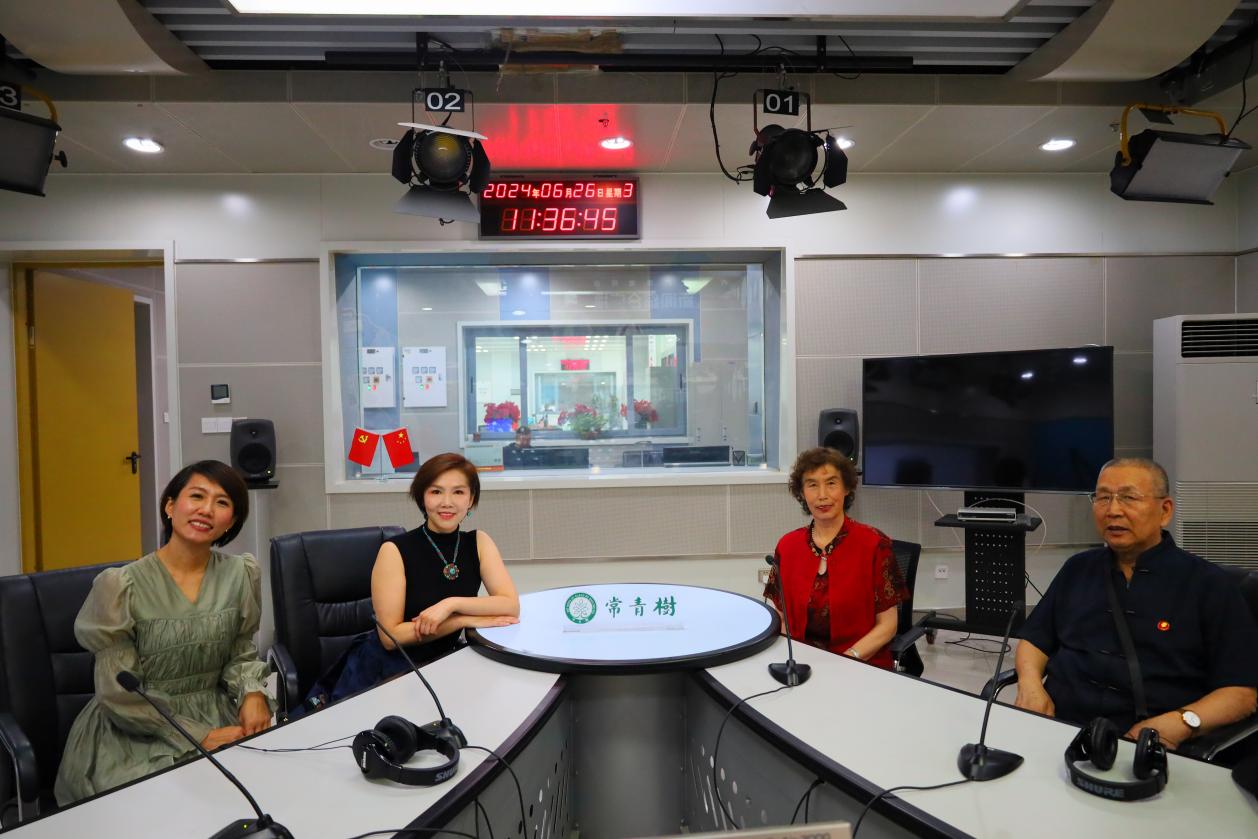常青树：岁月留声机——姐妹花开（苏勒亚其其格，魏君华）