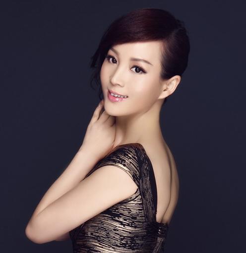 中国华语乐坛流行女歌手张可儿